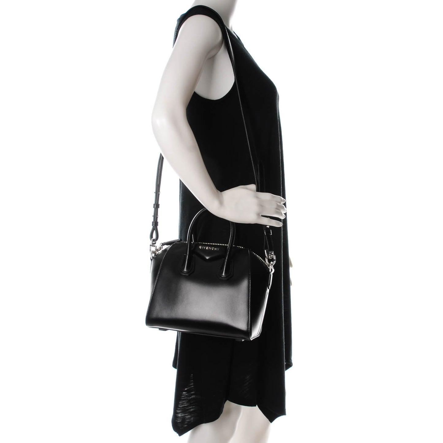 Shiny Lord Calfskin Mini Antigona Black