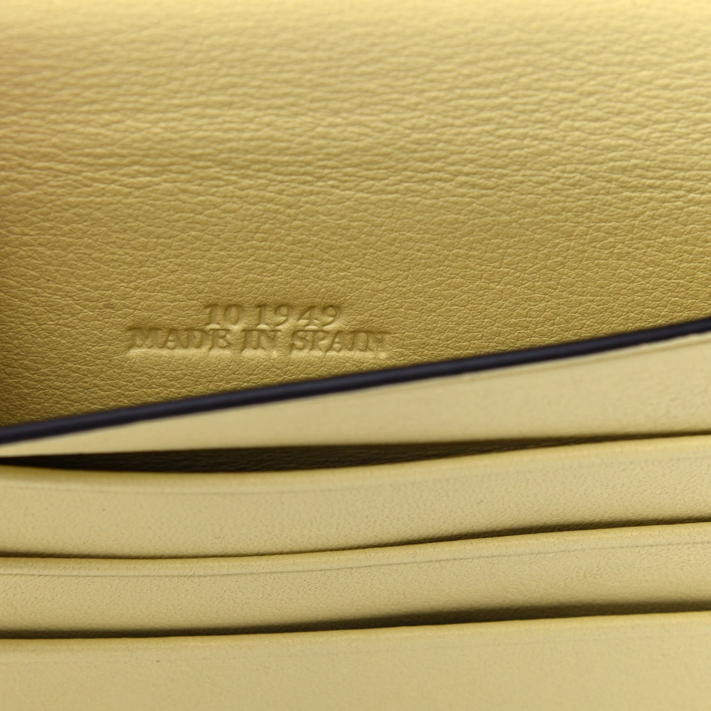 Soft Calfskin Small Heel Bag Pale Lime