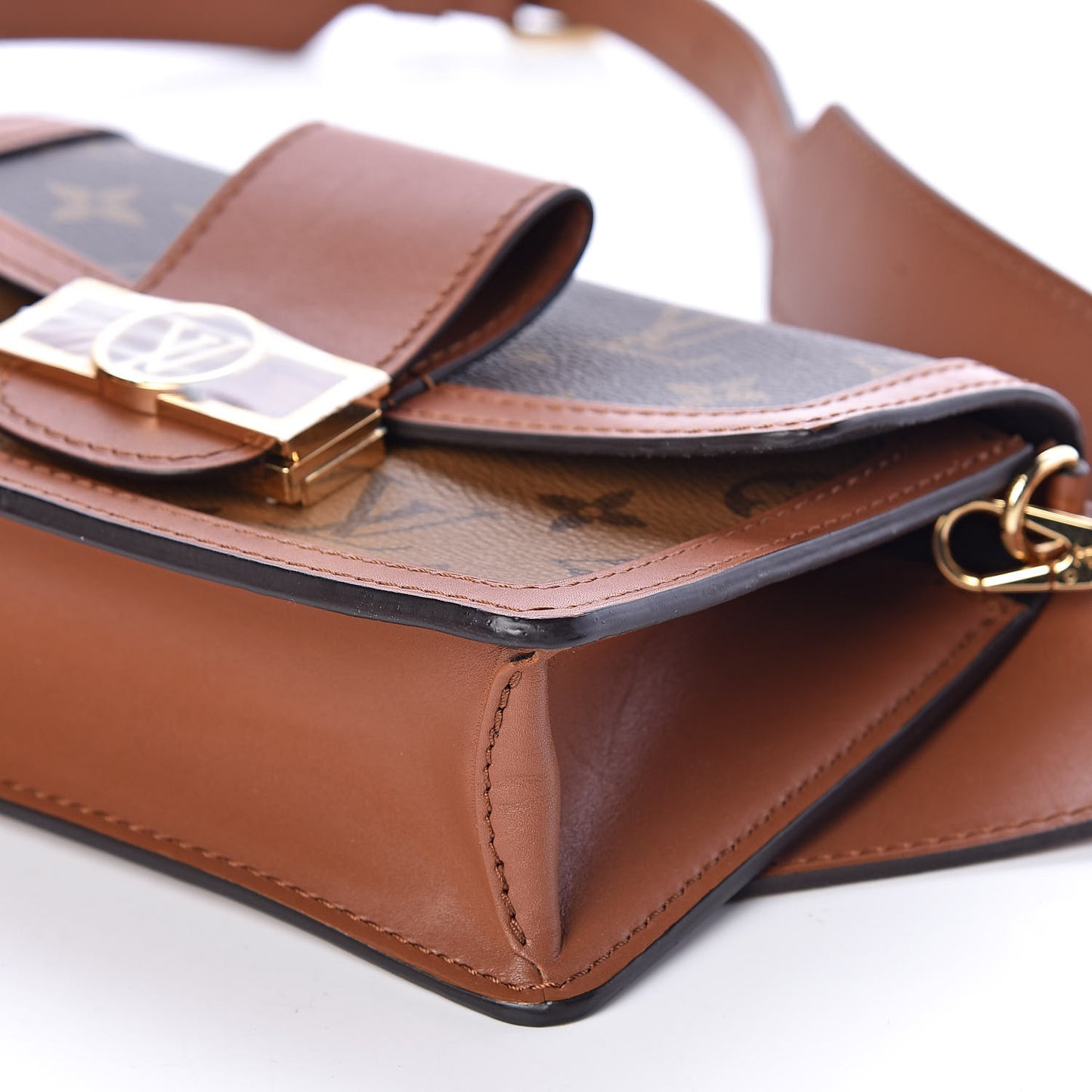 Reverse Monogram Dauphine Bumbag