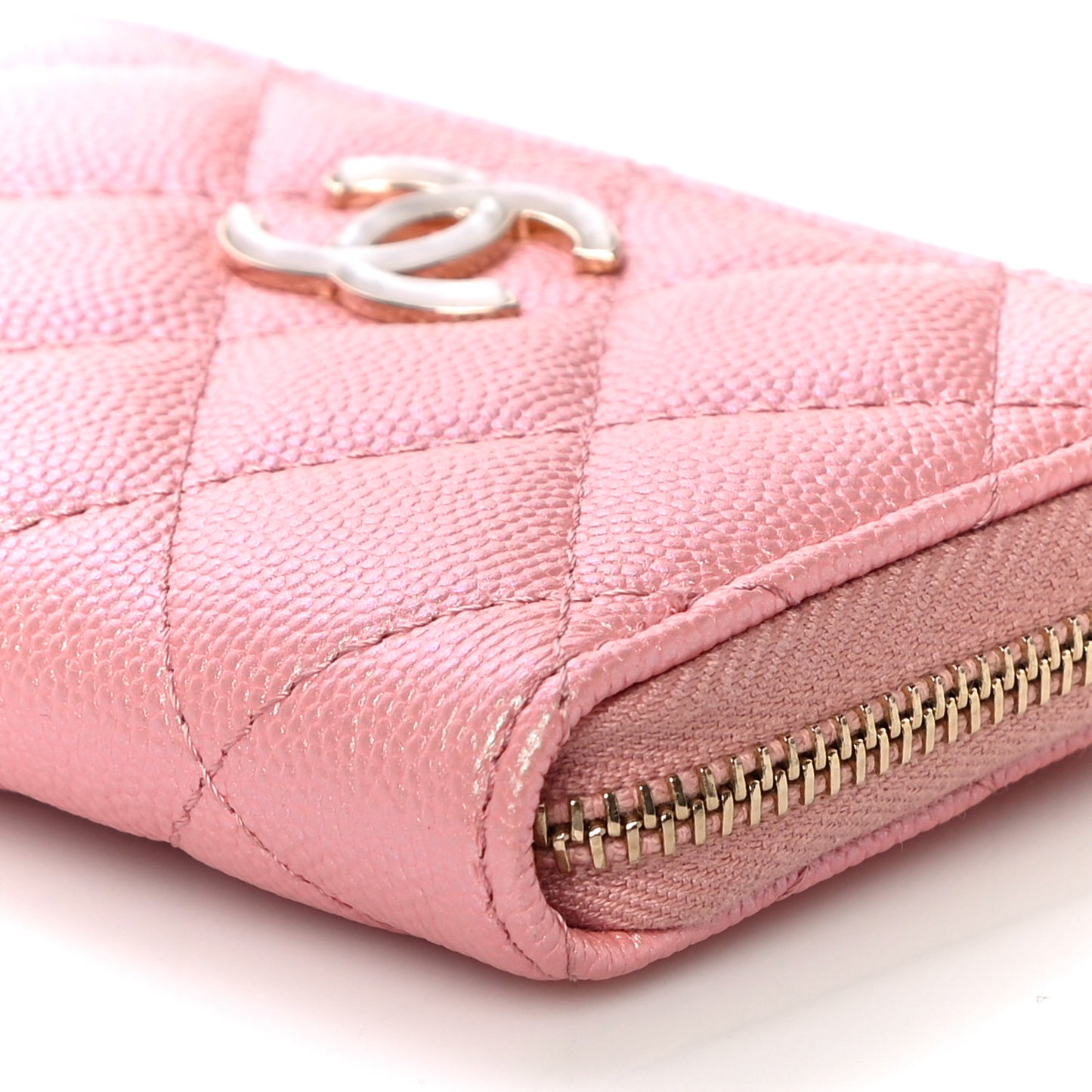 Iridescent Caviar Quilted Zip Coin Purse Pink