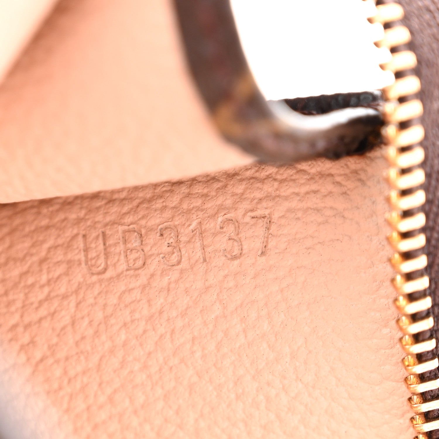 Louis Vuitton Monogram Toiletry Pouch 15 7 of 8