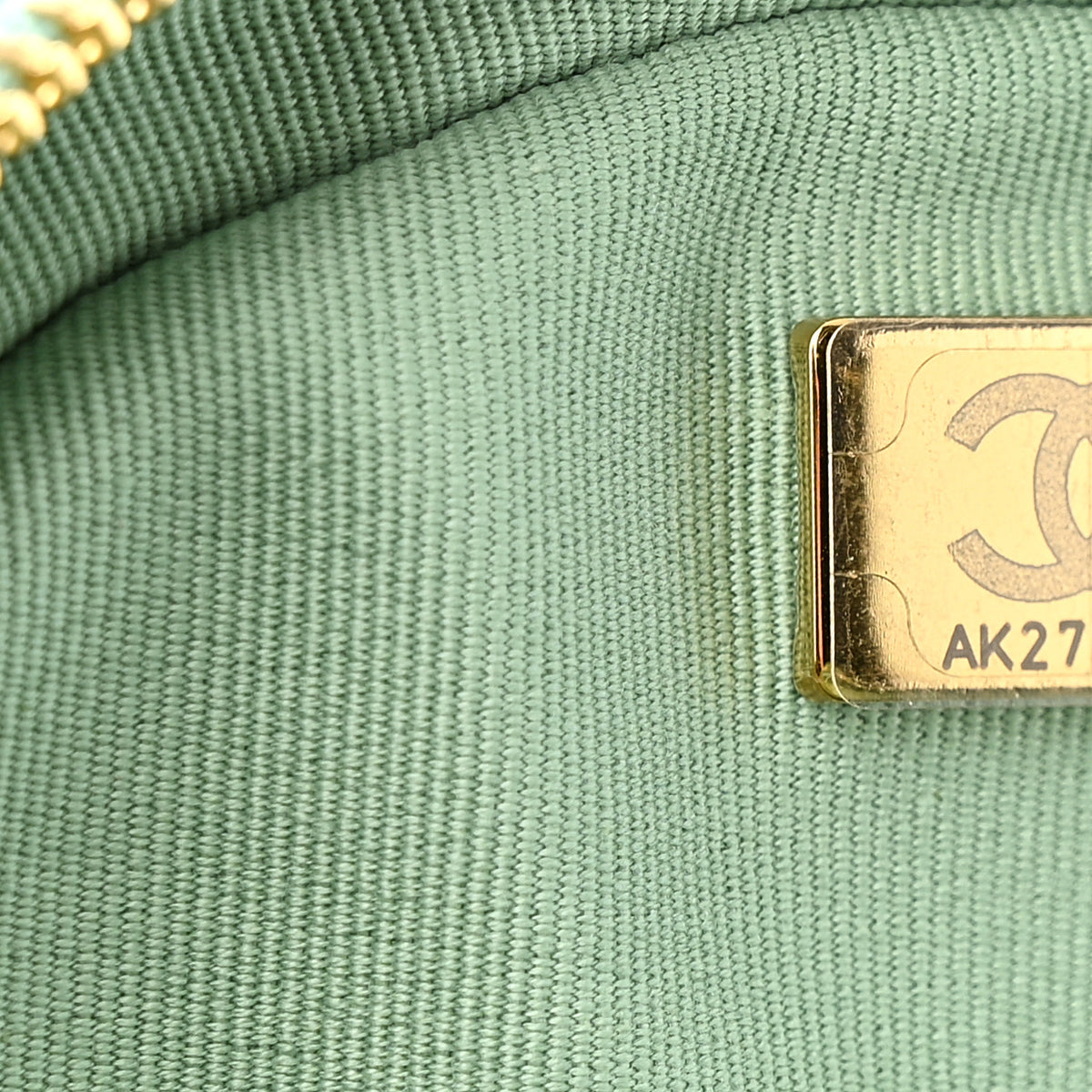 Chanel Caviar Quilted Small Round Vanity With Chain Light Green 7 of 11