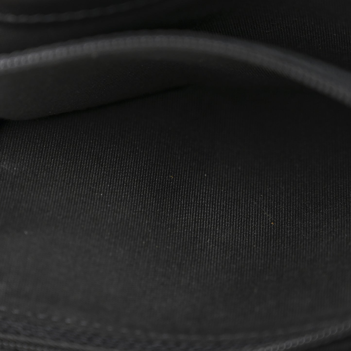 Caviar Timeless CC Yen Wallet Black