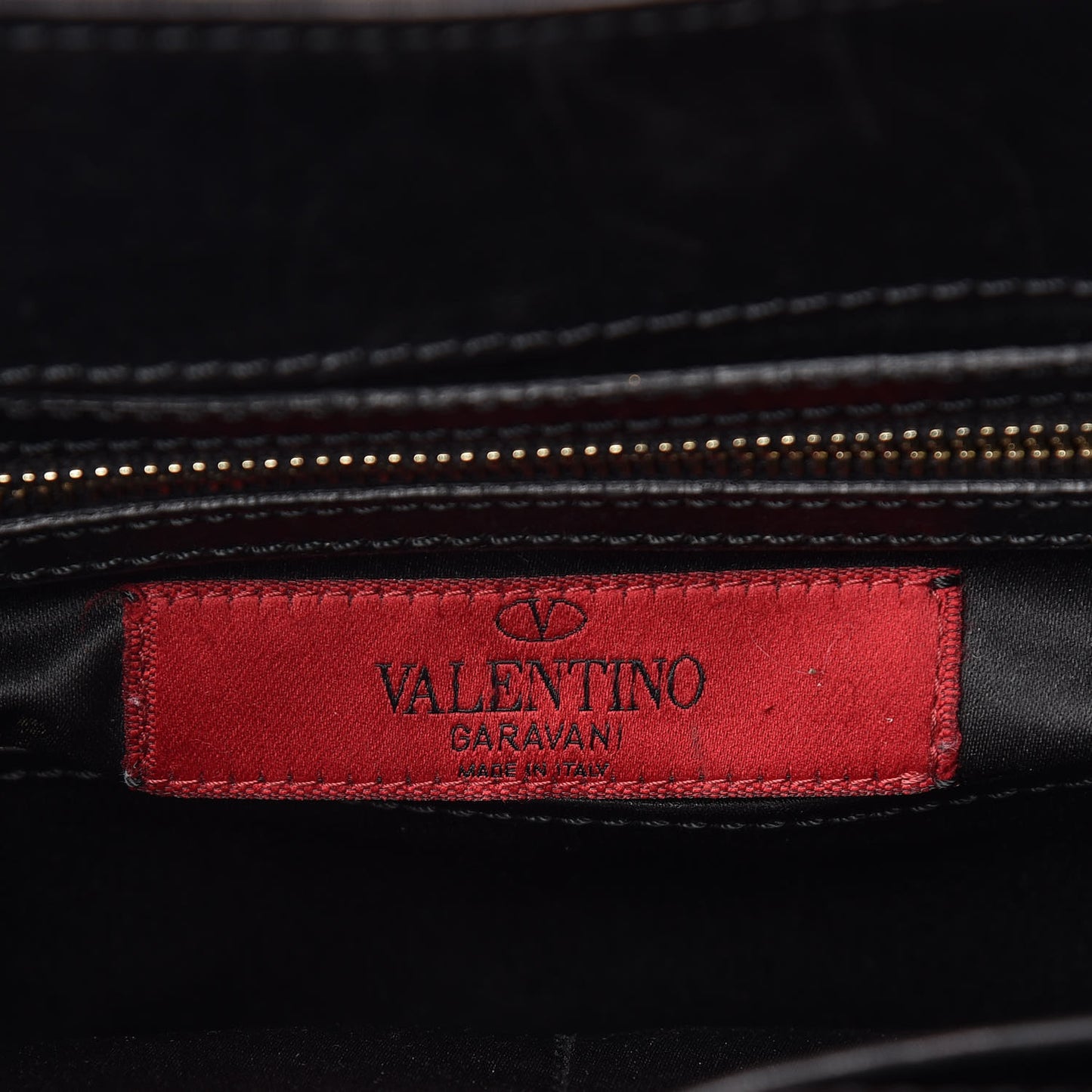 Vitello Rockstud Accordion Satchel Black