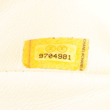 Chanel Caviar East West Flap White 6 of 8