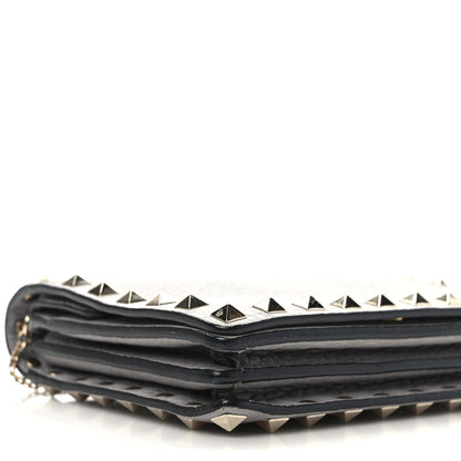 Valentino Garavani Pebbled Calfskin Rockstud Wallet On Chain Pastel Grey 7 of 10
