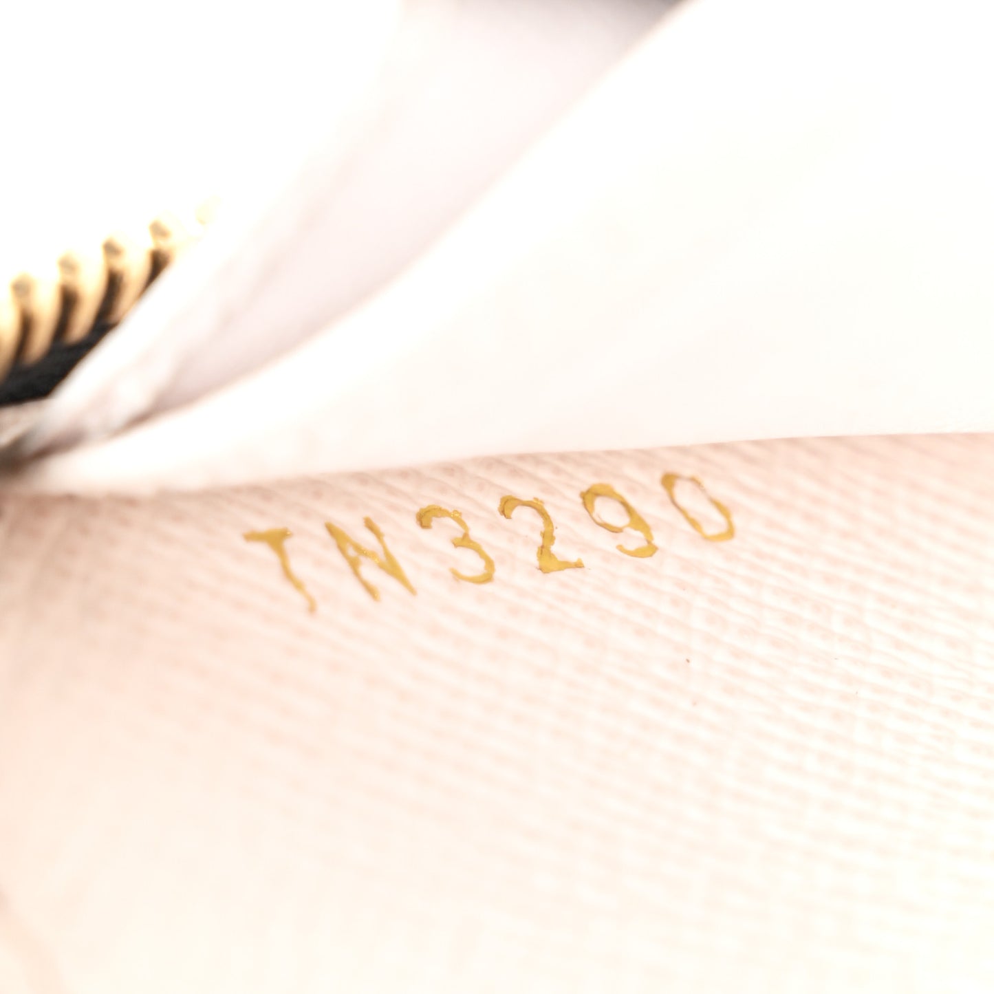 Monogram Giant Crafty Zippy Coin Purse Creme Caramel
