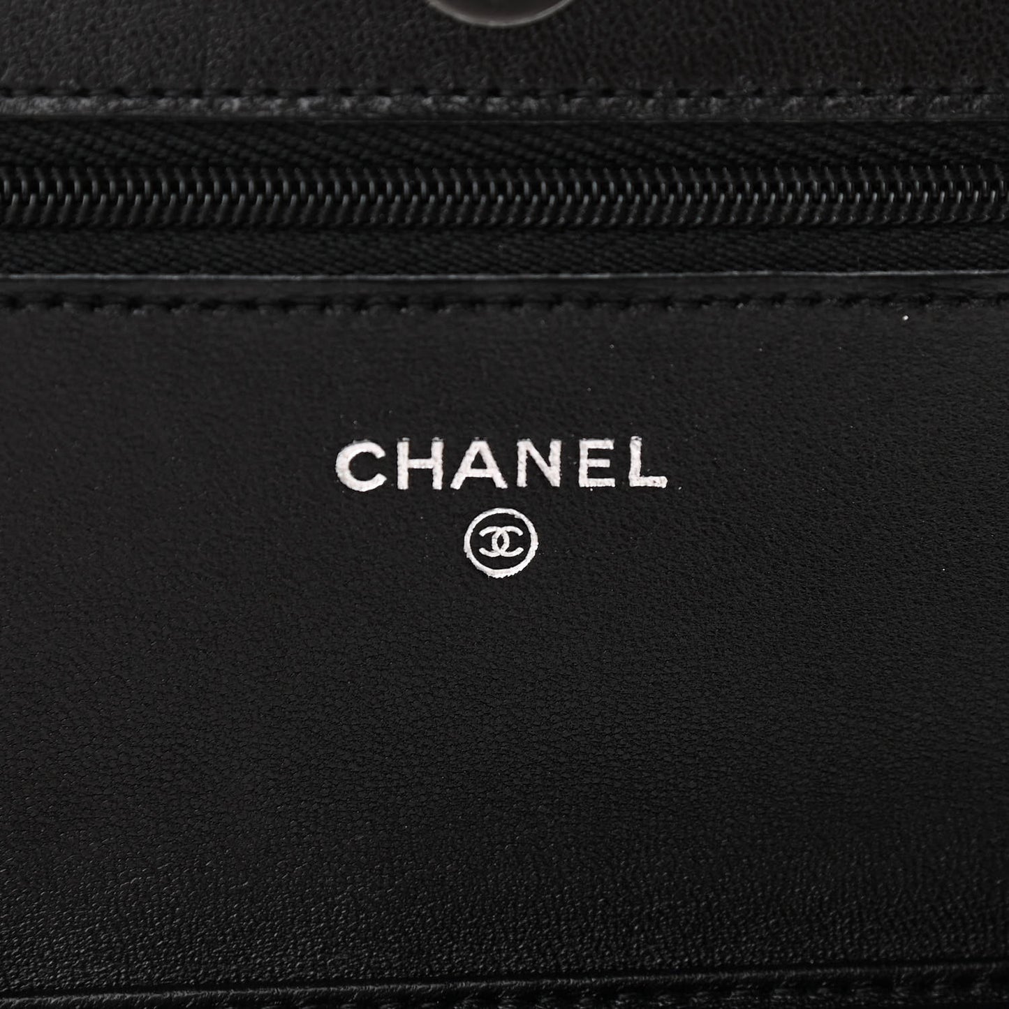Lambskin Quilted Wallet On Chain WOC So Black
