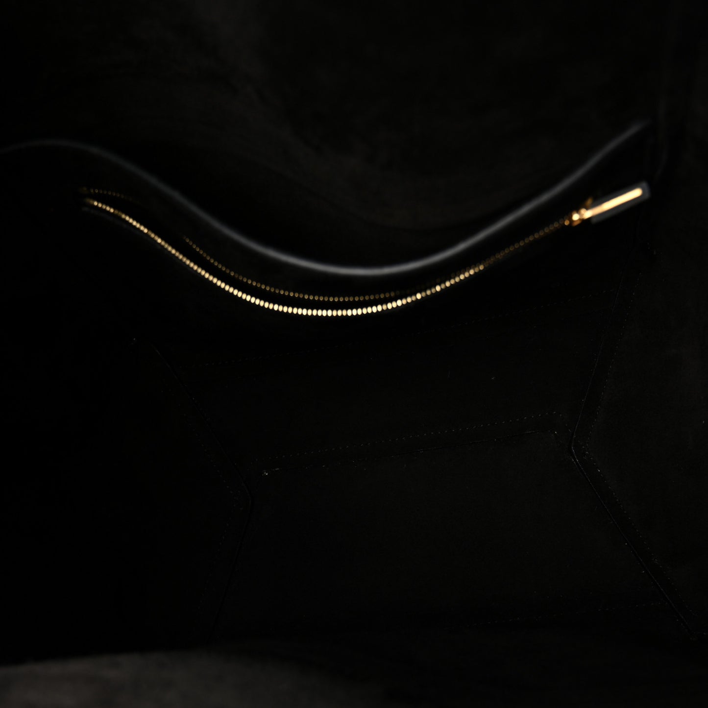 Soft Grained Calfskin Sangle Bucket Bag Black