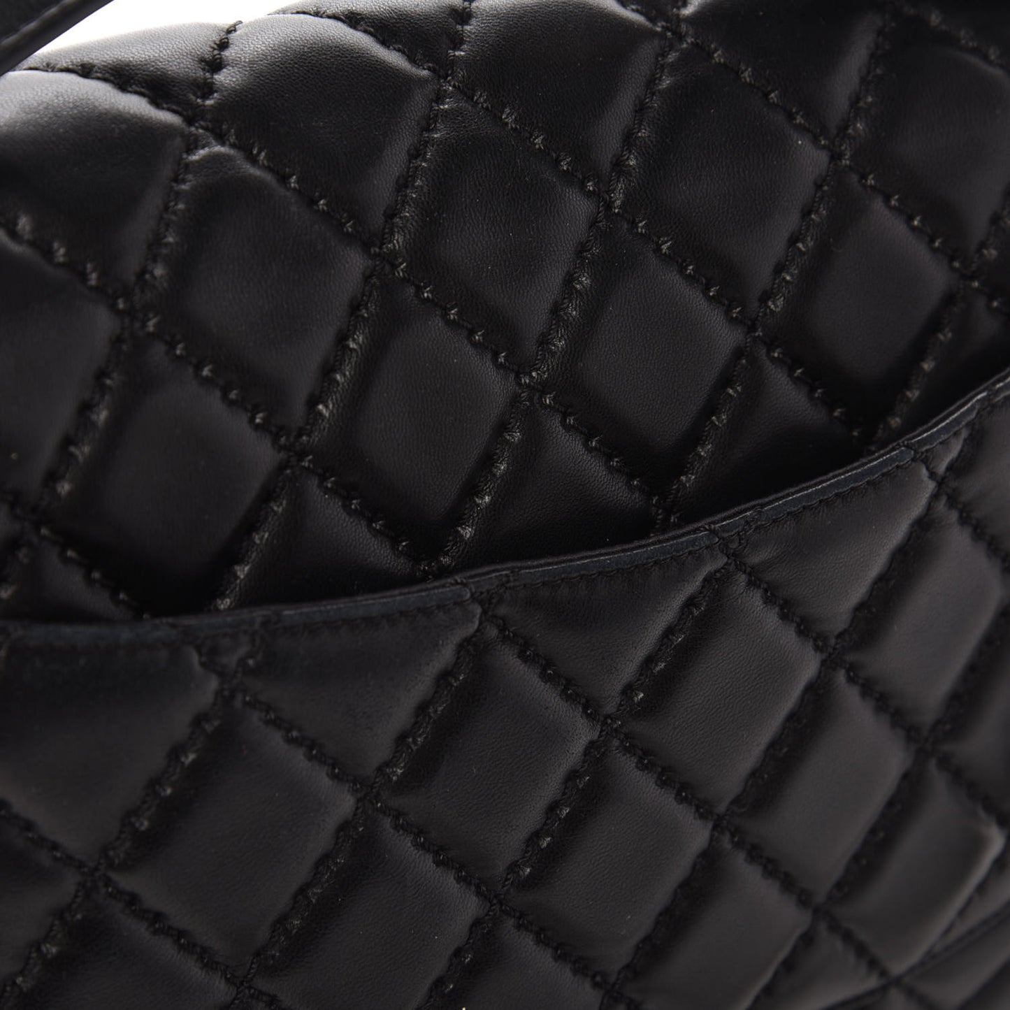 Lambskin Quilted Jumbo Easy Carry Flap Black