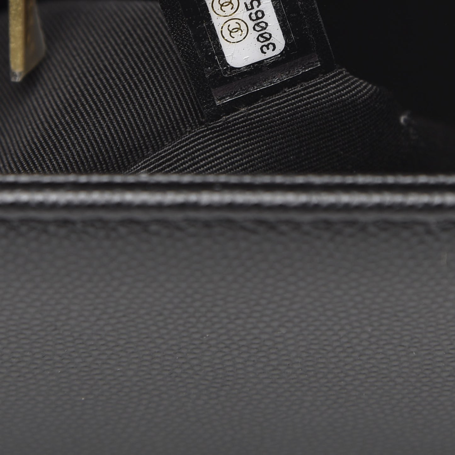 Caviar Quilted New Medium Boy Flap Black
