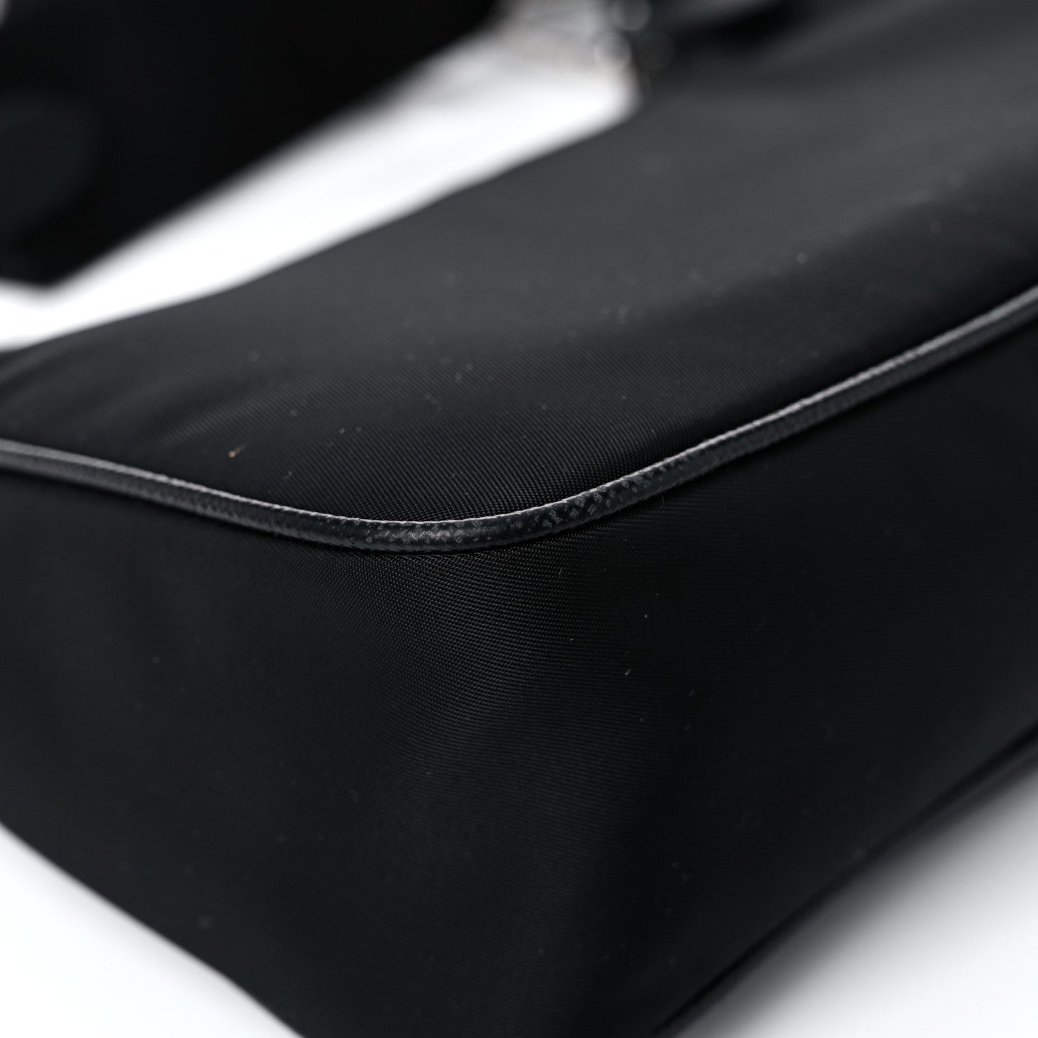 Prada Nylon Re-Edition 2005 Shoulder Bag Black 4 of 11