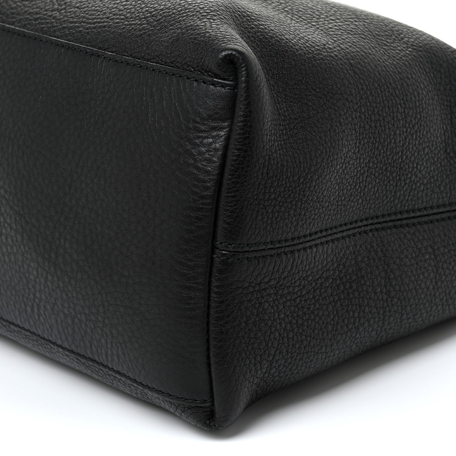 Gucci Pebbled Calfskin Medium Soho Chain Shoulder Bag Black 10 of 14