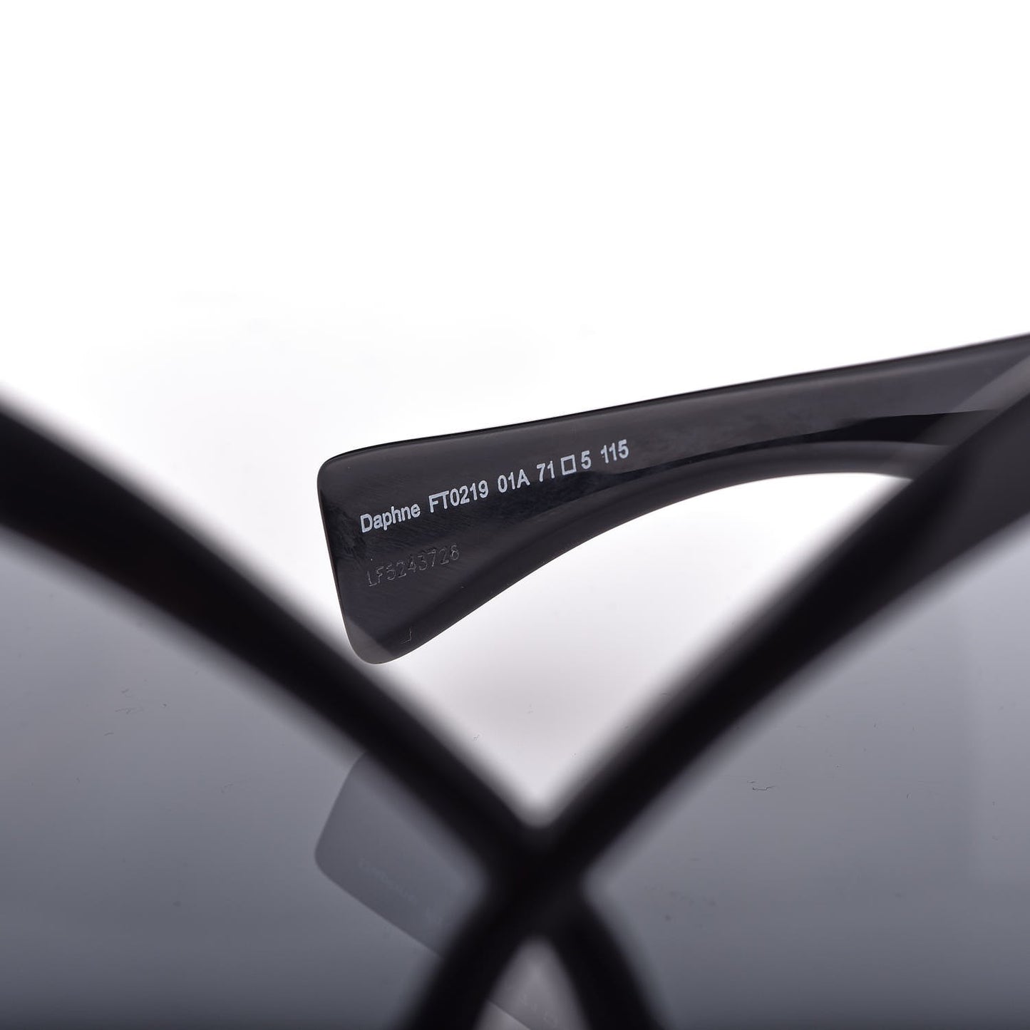 Daphne Oversized Sunglasses FT0219 Black