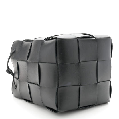 Bottega Veneta Nappa Maxi Intrecciato Cassette Bucket Bag Black 4 of 10