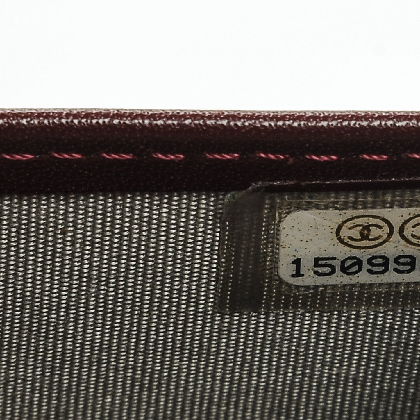 Caviar Timeless CC Yen Wallet Burgundy