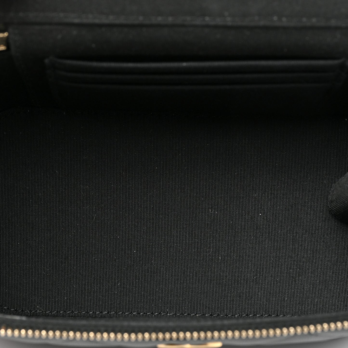 Lambskin Quilted Small Top Handle Vanity Case With Chain Black