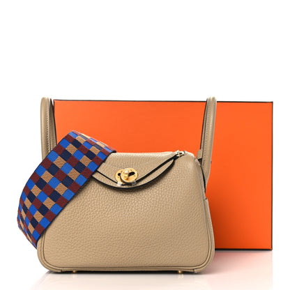 Hermes Taurillon Clemence Maxi Quadrille Mini Lindy 20 Trench Bleu Billard Biscuit 10 of 10