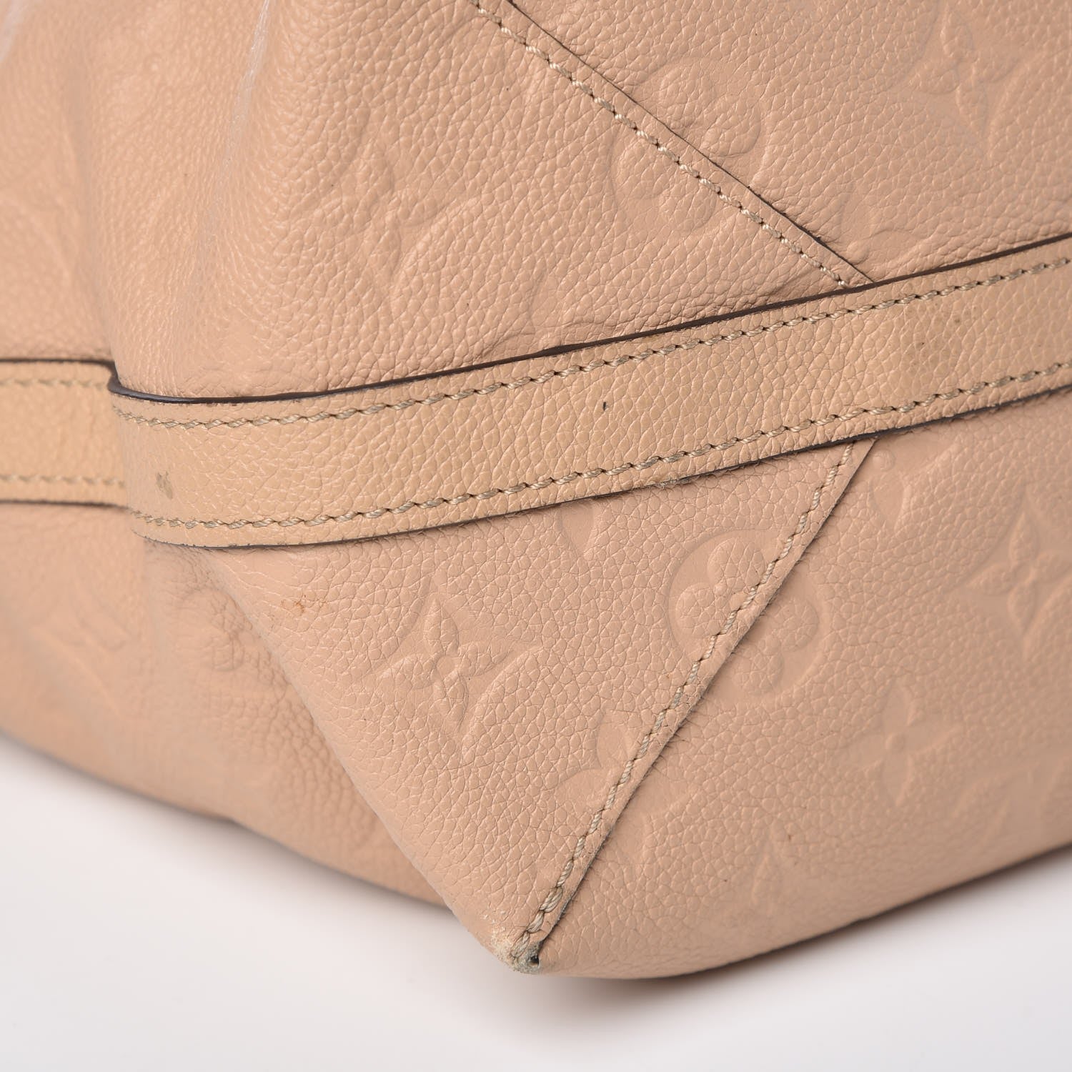 Louis Vuitton Empreinte Boetie Dune 13 of 15