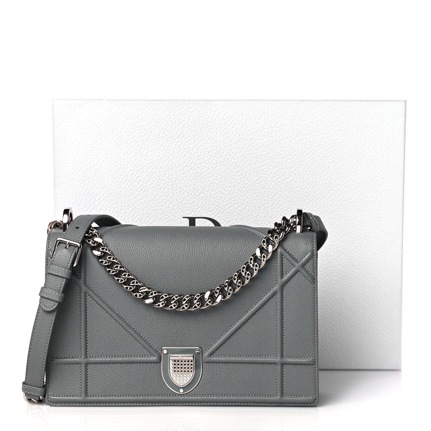 Grained Calfskin Medium Diorama Flap Bag Gris