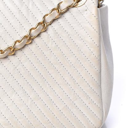 Chanel Calfskin Surpique Chevron Medium Flap White 14 of 21