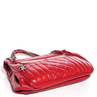 Chanel Aged Calfskin Perforated Large Tote Red 4 of 7