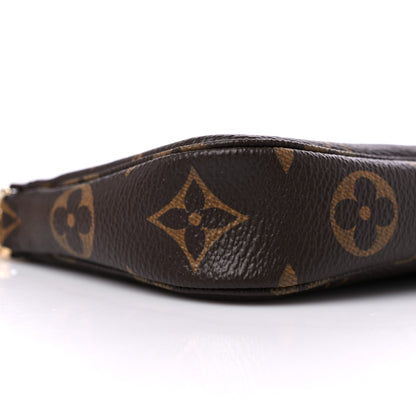 Louis Vuitton Monogram Mini Pochette Accessories 7 of 9