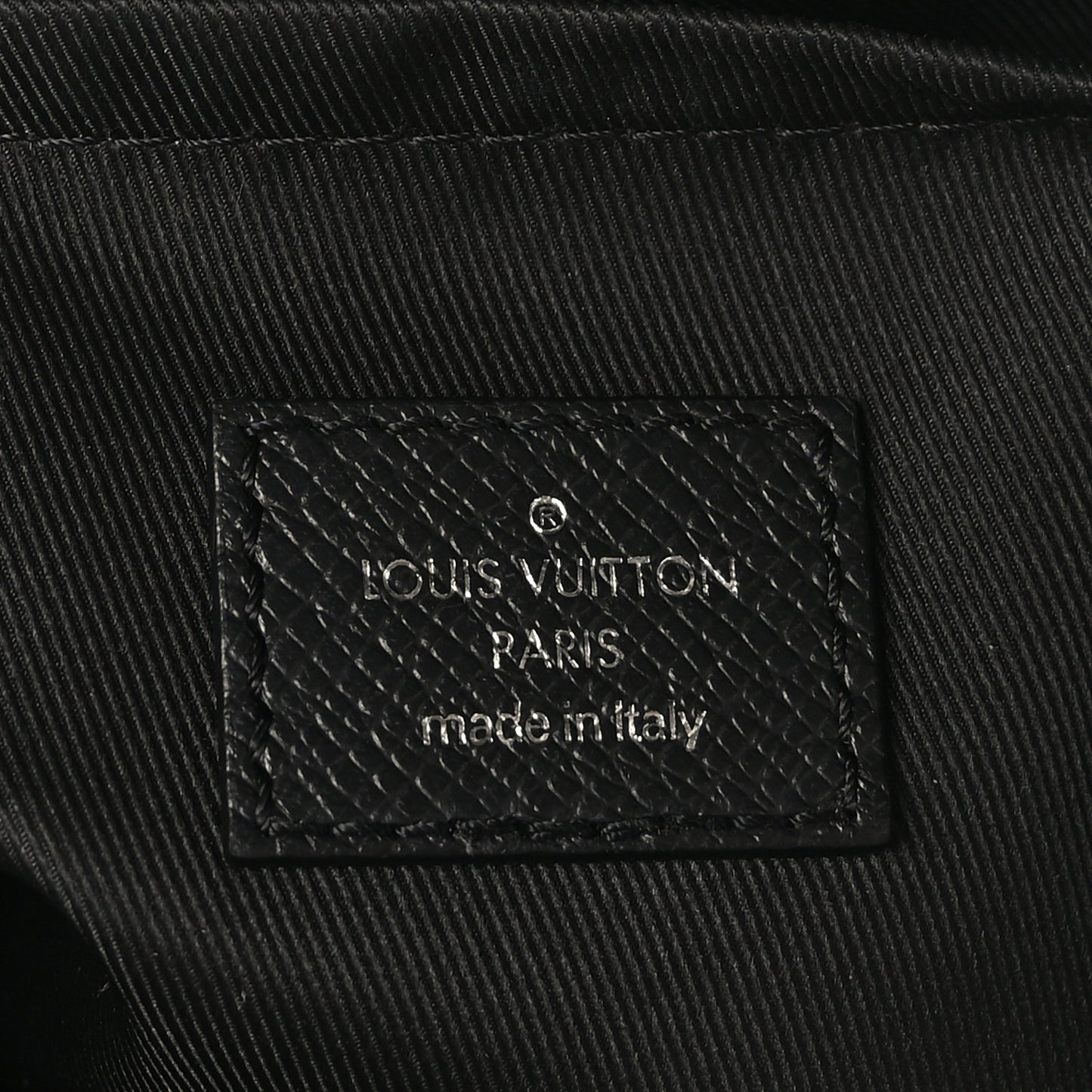 Taiga Monogram Eclipse Outdoor Messenger Black