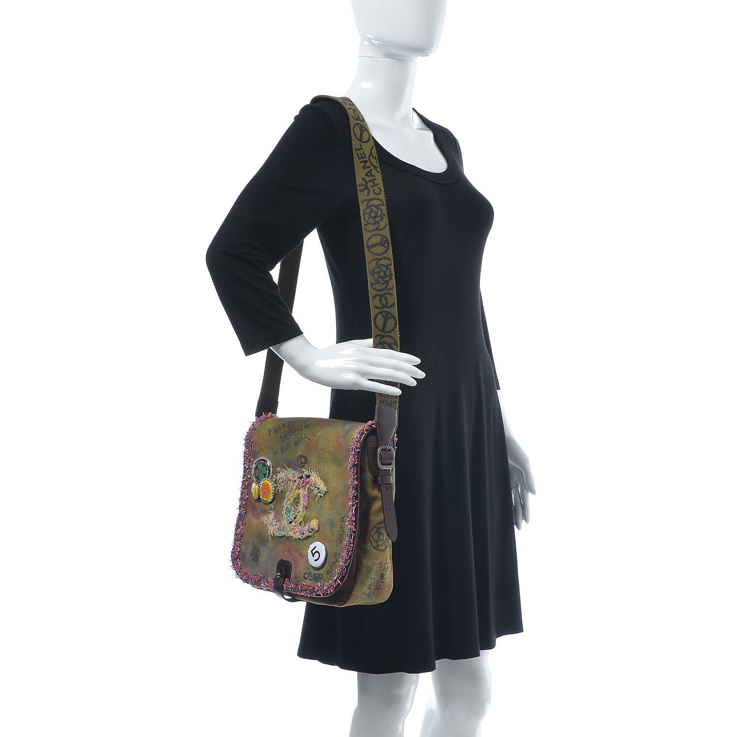 Chanel Washed Toile Graffiti On The Pavements Messenger Khaki Multicolor 2 of 7