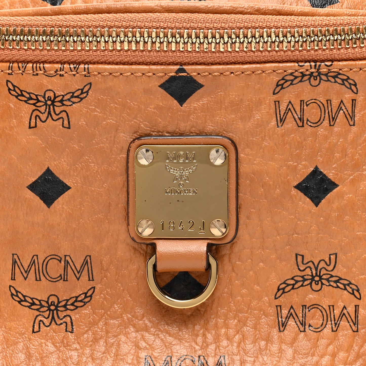 Visetos Medium Fusten Belt Bag Cognac