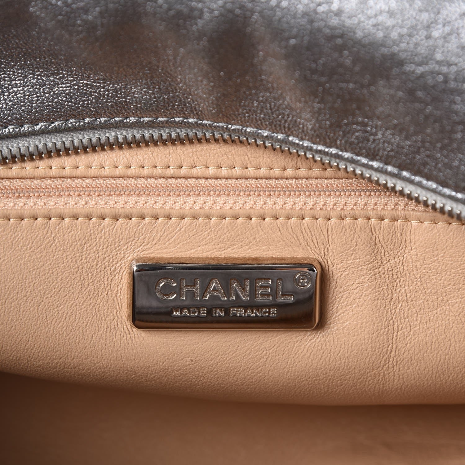 Chanel Metallic Goatskin Medium Luxe Ligne Bowler Tote Silver 8 of 23
