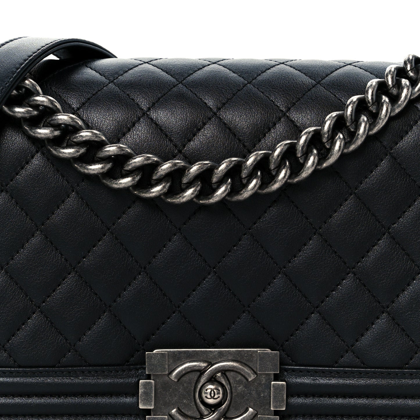 Lambskin Quilted Medium Boy Flap Black