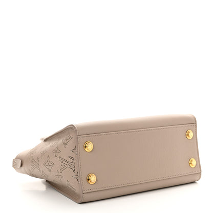 Louis Vuitton Mahina On My Side PM Galet 4 of 9