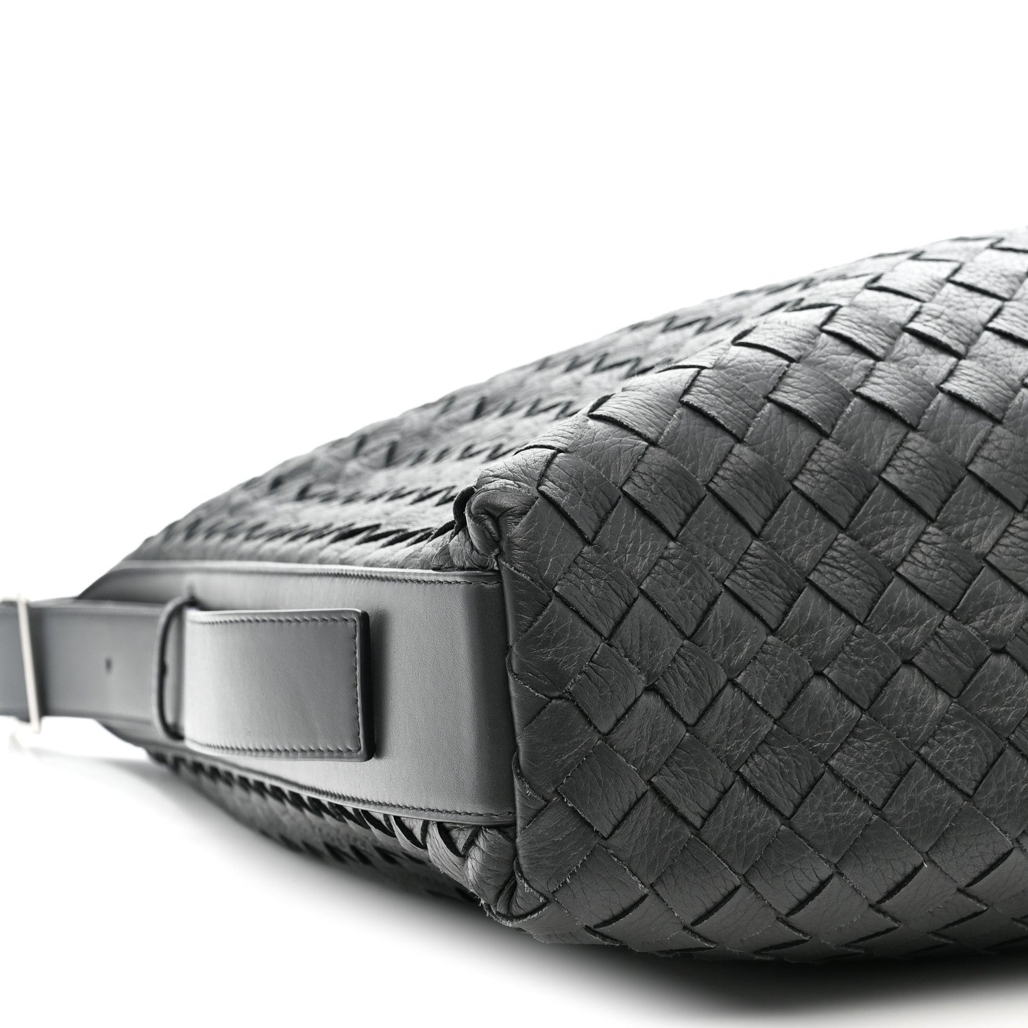 Bottega Veneta Deerskin Intrecciato Medium Traveler Hobo Black 10 of 11