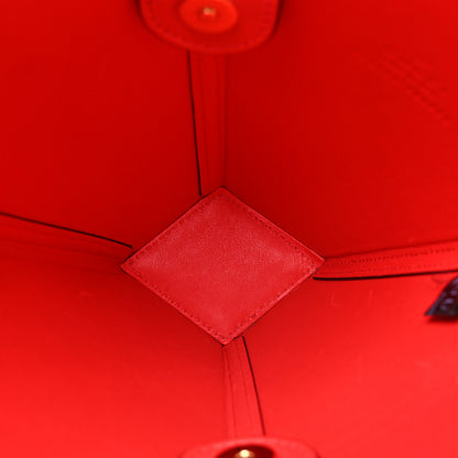 Gucci GG Supreme Monogram Love Valentines Day Small Heart Bag Beige Ebony New Geranium 5 of 11