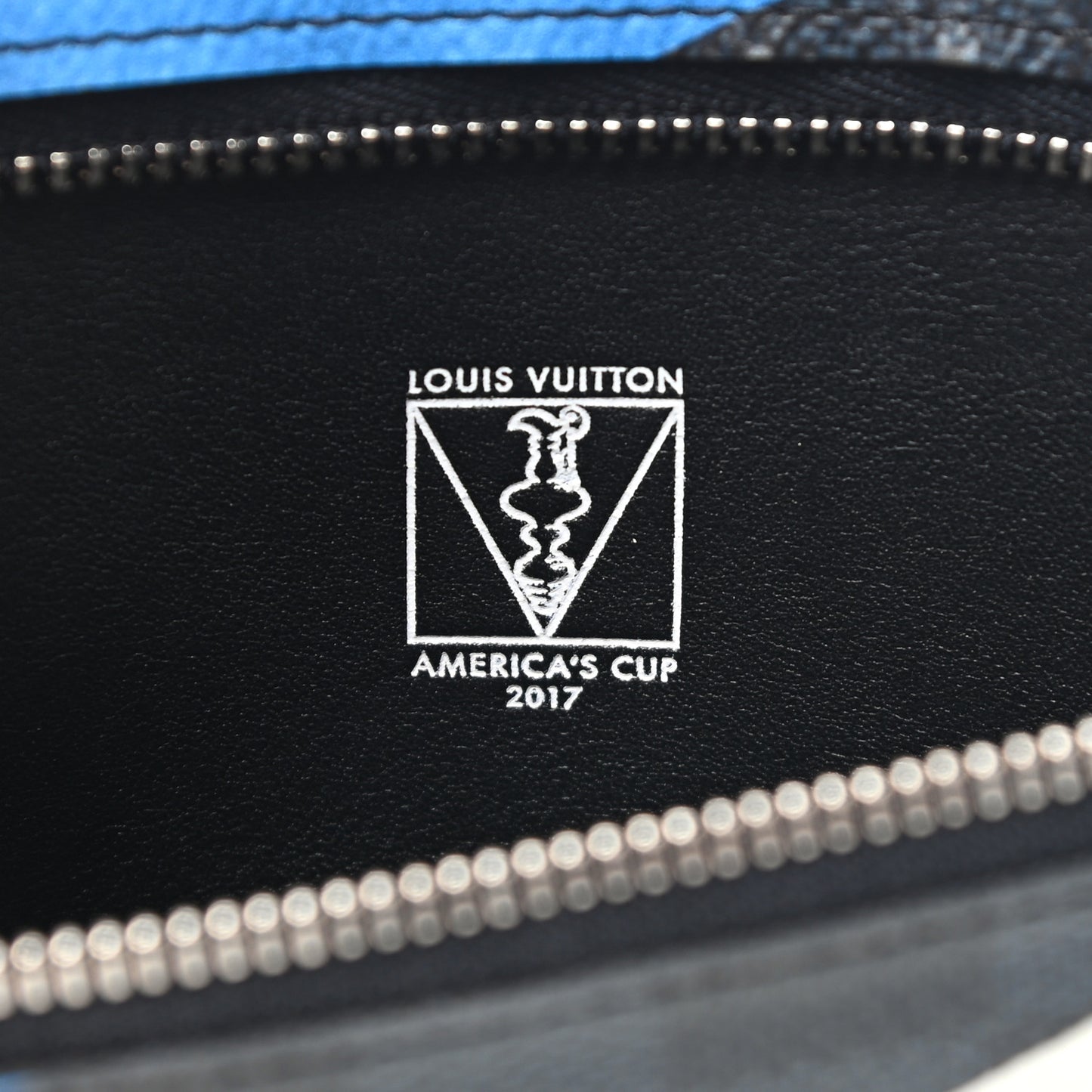 Damier Cobalt America's Cup Regatta Ribbon iPhone Pochette