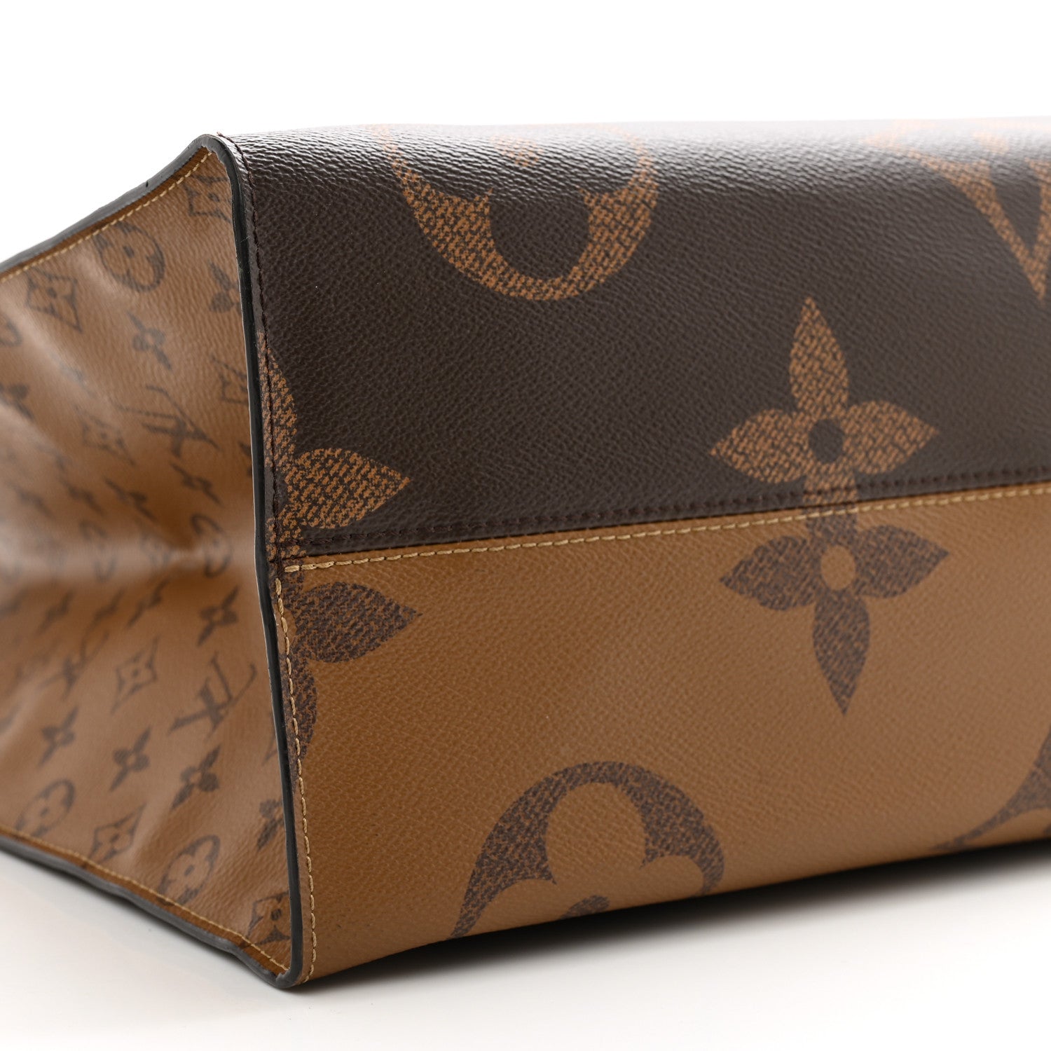 Louis Vuitton Reverse Monogram Giant Onthego GM 9 of 10