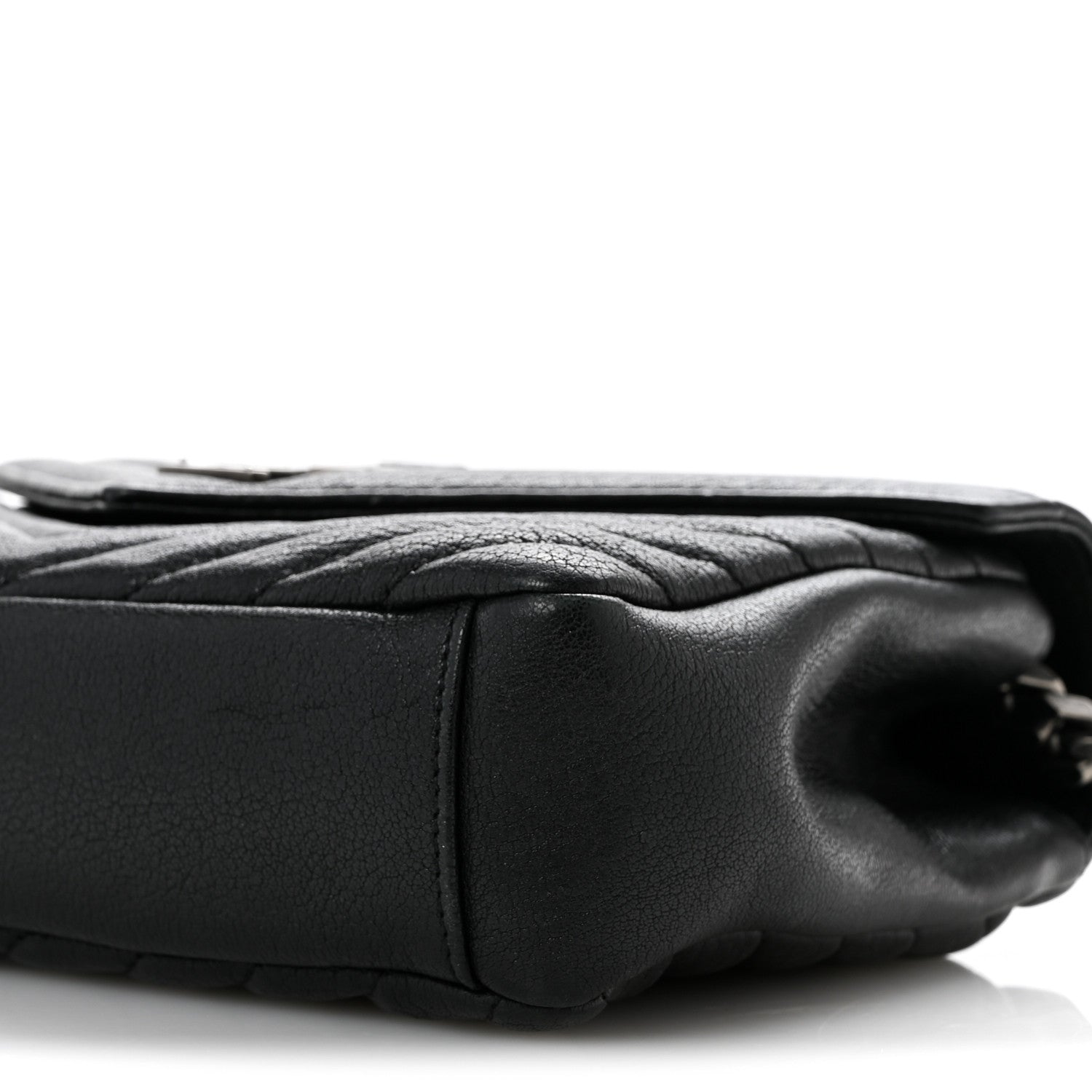 Saint Laurent Sheepskin Matelasse Chevron Monogram Medium College Bag Black 10 of 14