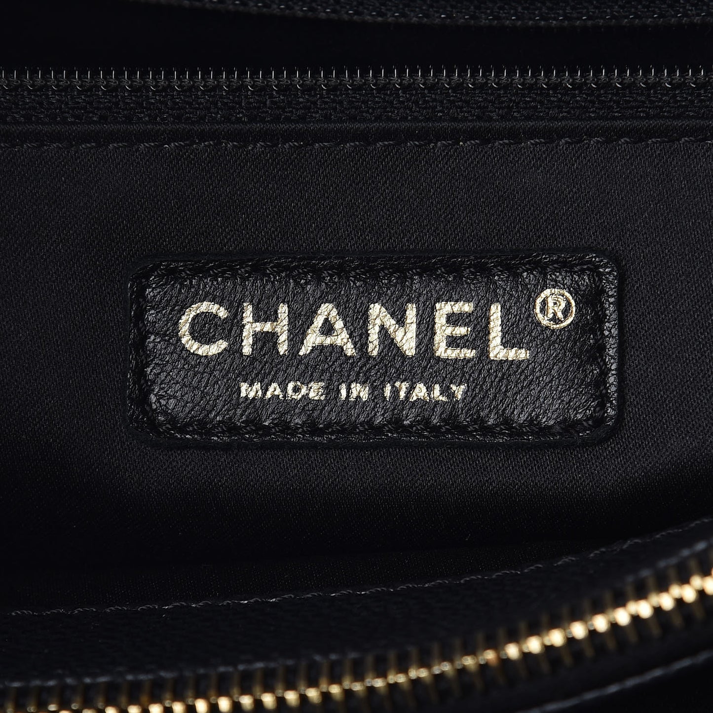 Caviar Quilted XL Grand Shopping Tote GST Black