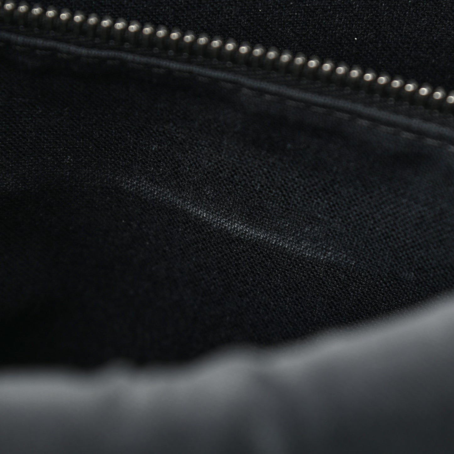 Taiga Roman PM Messenger Black