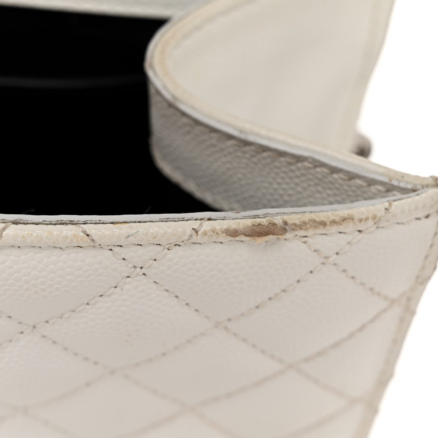 Grain De Poudre Textured Mixed Matelasse Medium Triquilt Monogram Satchel Blanc Vintage