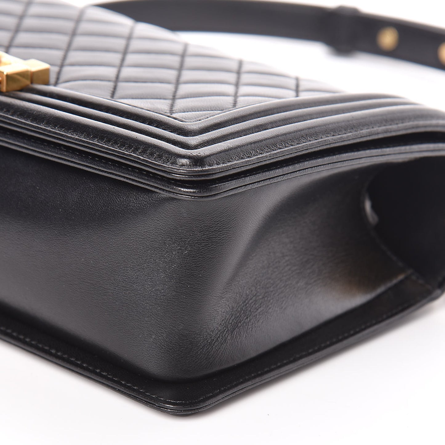 Lambskin Quilted Medium Boy Flap Black