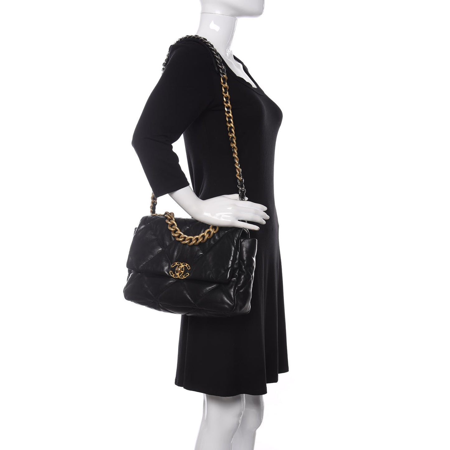 Goatskin Quilted Large 19 Flap Black
