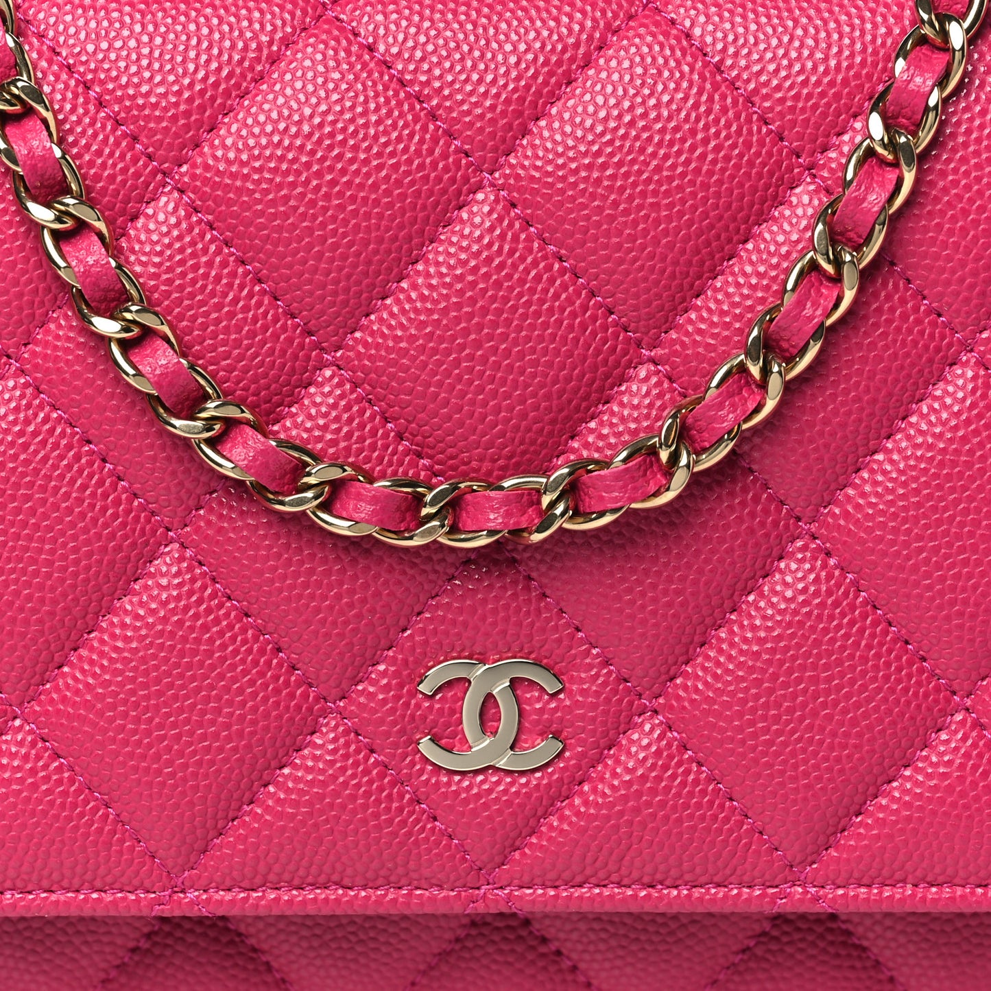Caviar Quilted Wallet on Chain WOC Fuchsia