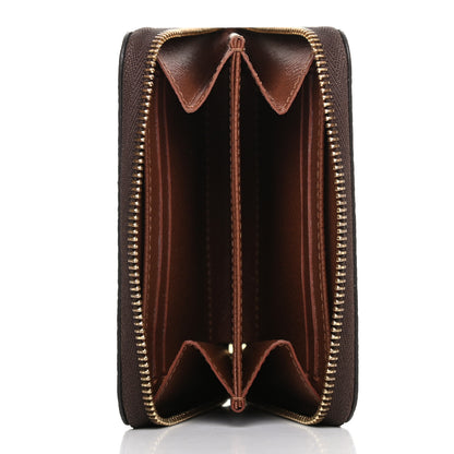 Louis Vuitton Monogram Key Pouch 12 of 16