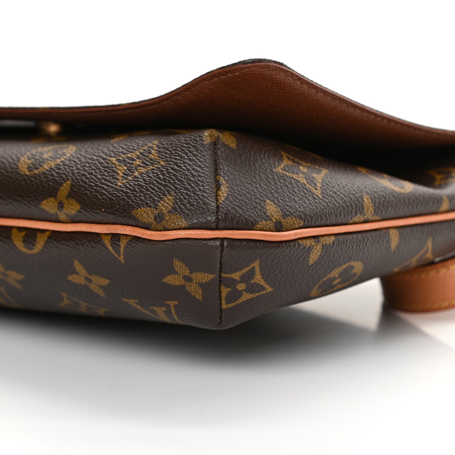 Louis Vuitton Monogram Musette Tango Long Strap 10 of 12