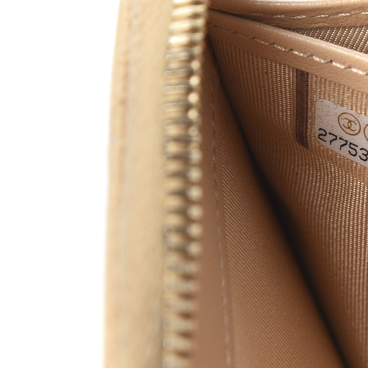 Iridescent Caviar Quilted Large Gusset Zip Around Wallet Beige Clair