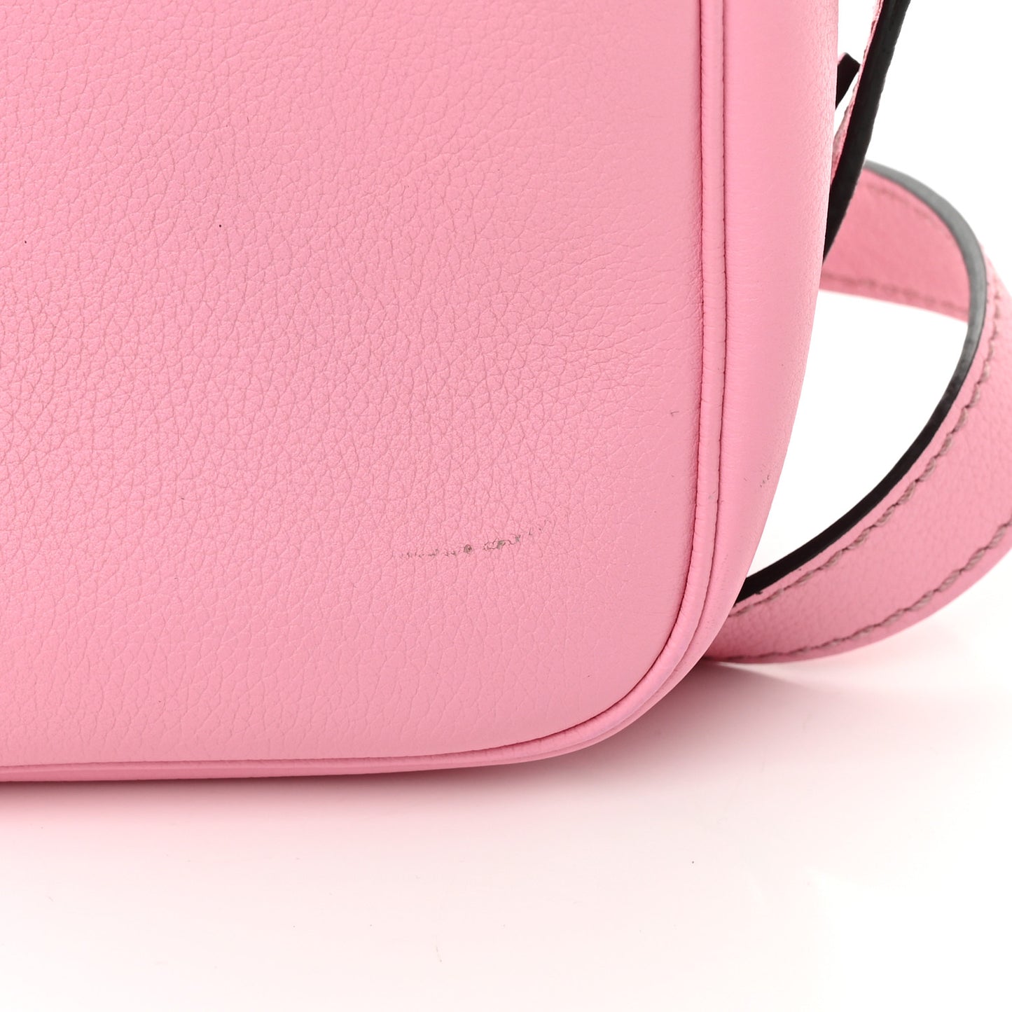 Grained Calfskin Medusa Camera Bag Pink
