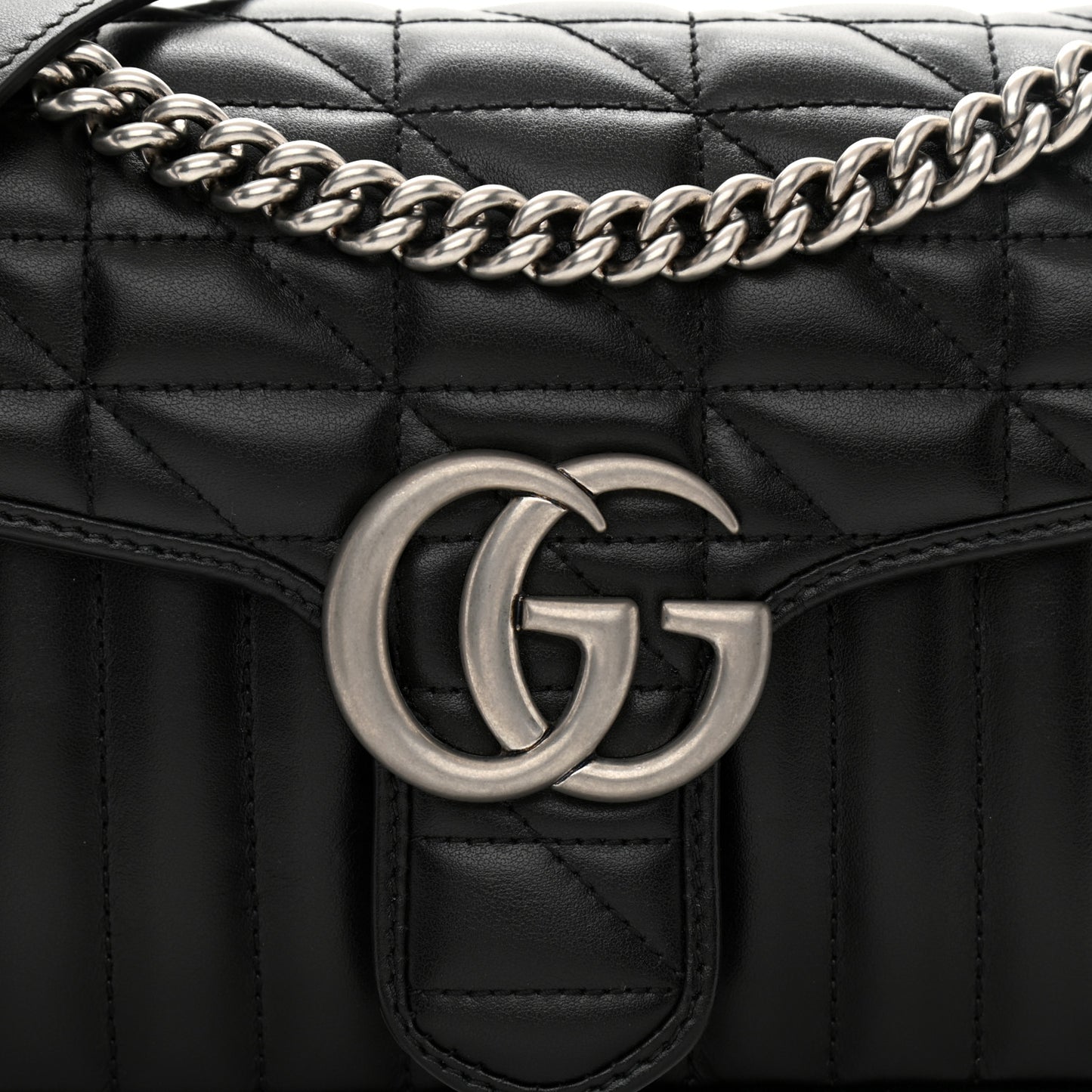 Calfskin Matelasse Aria Small GG Marmont Shoulder Bag Black
