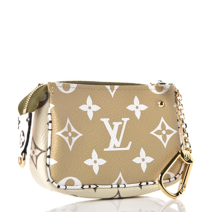 Louis Vuitton Monogram Giant Micro Pochette Accessories Kaki White 3 of 7